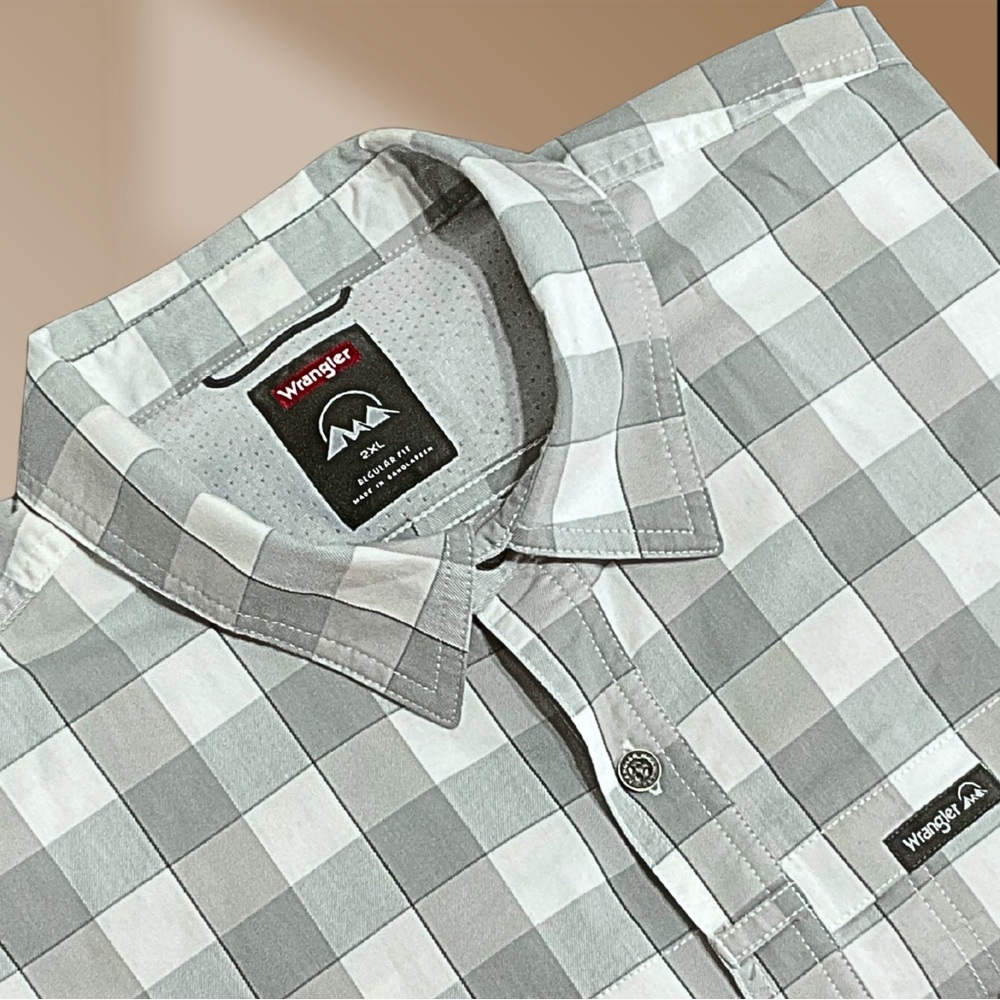 WrangleATG ALL Terrain Gear Mens 2XL Gray & White Plaid Lightweight Top